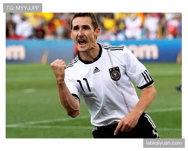 伊萨克能否胜任中锋？角色适配性与战术延展性深度解析