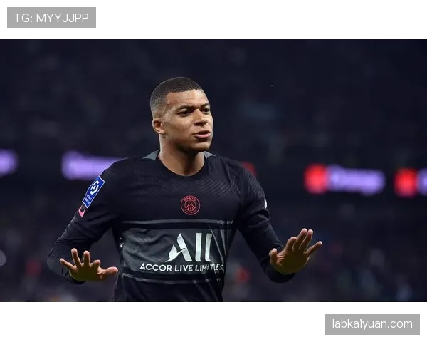 姆巴佩的战术依赖性解析：体系球员还是自主进攻核心？